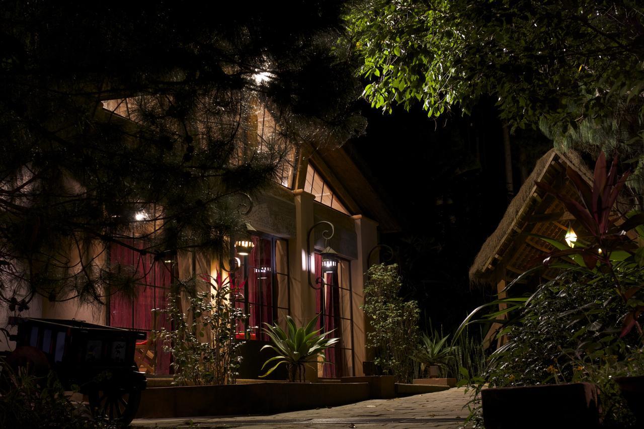 Hotel Lodge Au Bois Vert Antananarivo International Airport Ивато Экстерьер фото